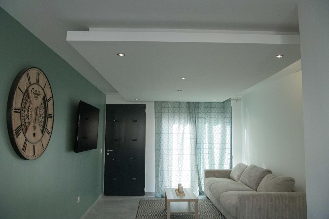 Studio Meuble Avec Terrasse بورت دوبوك المظهر الخارجي الصورة